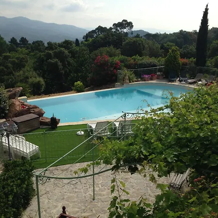بيت ضيافة Un Petit Paradis En Provence Fréjus